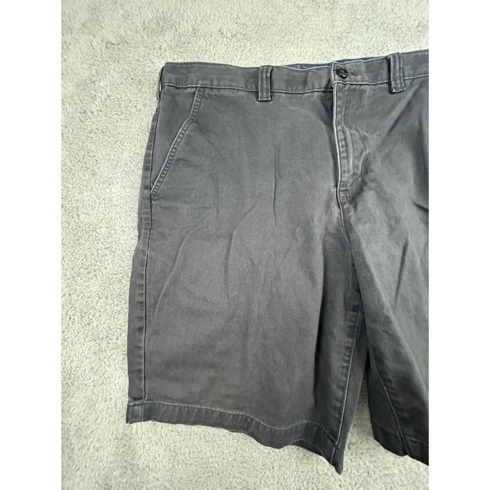 Eddie Bauer Shorts Mens Size 38 Black Solid 9" Inseam Casual Chino Cotton - Picture 2 of 12